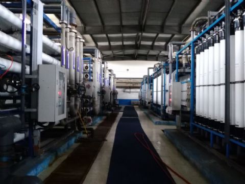 點(diǎn)擊查看詳細(xì)信息<br>標(biāo)題：反滲透與超濾設(shè)備車(chē)間 閱讀次數(shù)：4158